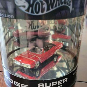 Collectible Hot Wheels '70 Dodge Super Bee Muscle Car Series Limited Edition